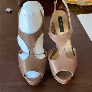 NWOB Ann Taylor platform sandals